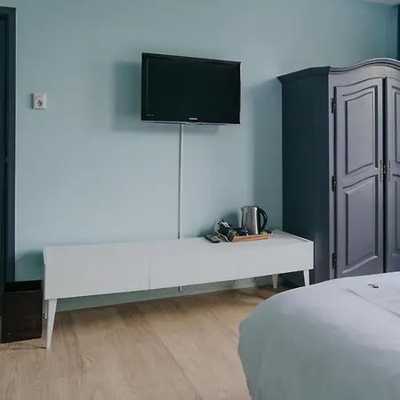 Hotel Room11 2*